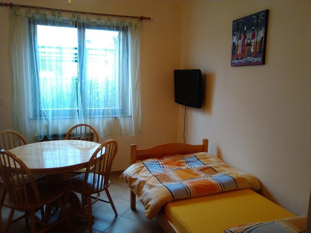 Apartment Jasmine Izola Exterior foto