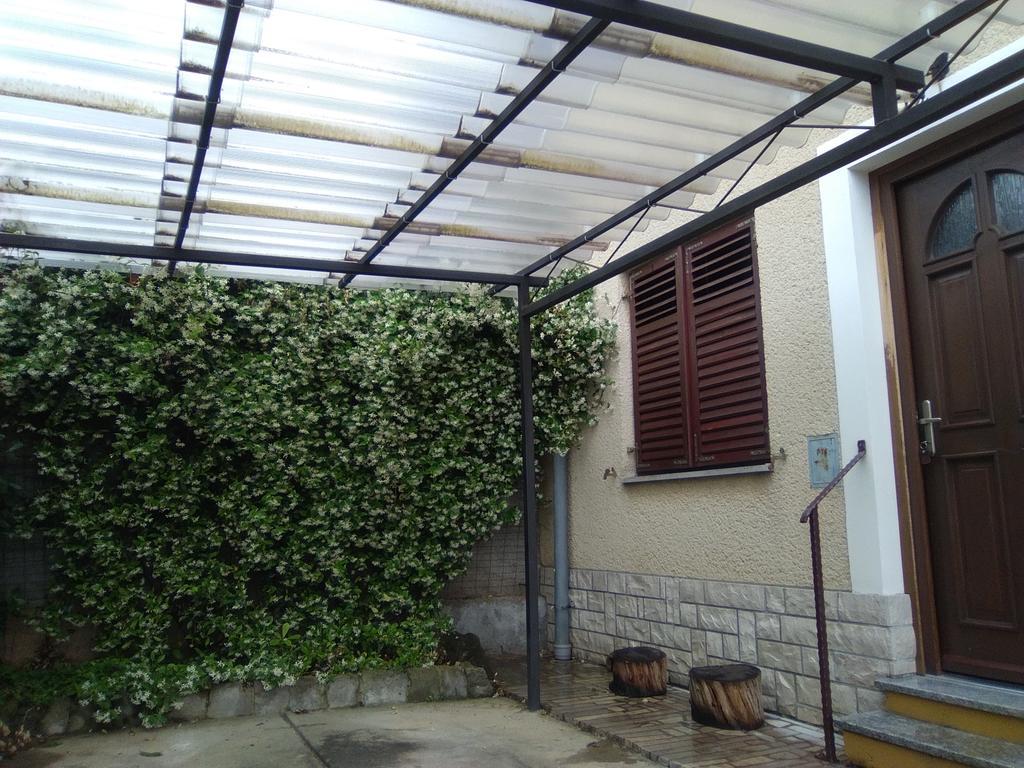 Apartment Jasmine Izola Exterior foto